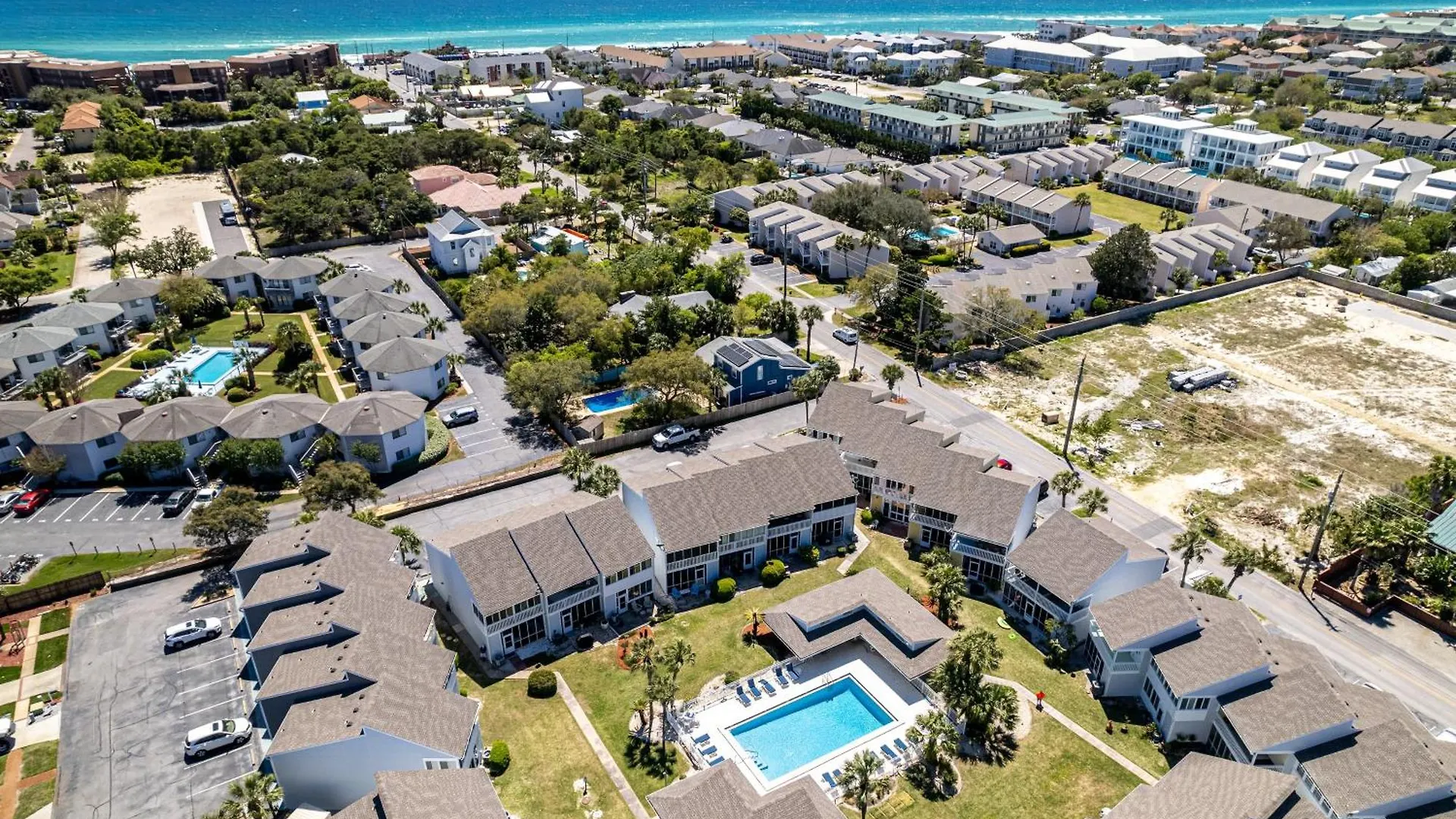 Apartment Sandpiper Cove 8132- By Holiday Isle Properties Destin